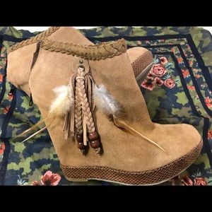 Chinese Laundry Bohemian wedge Booties